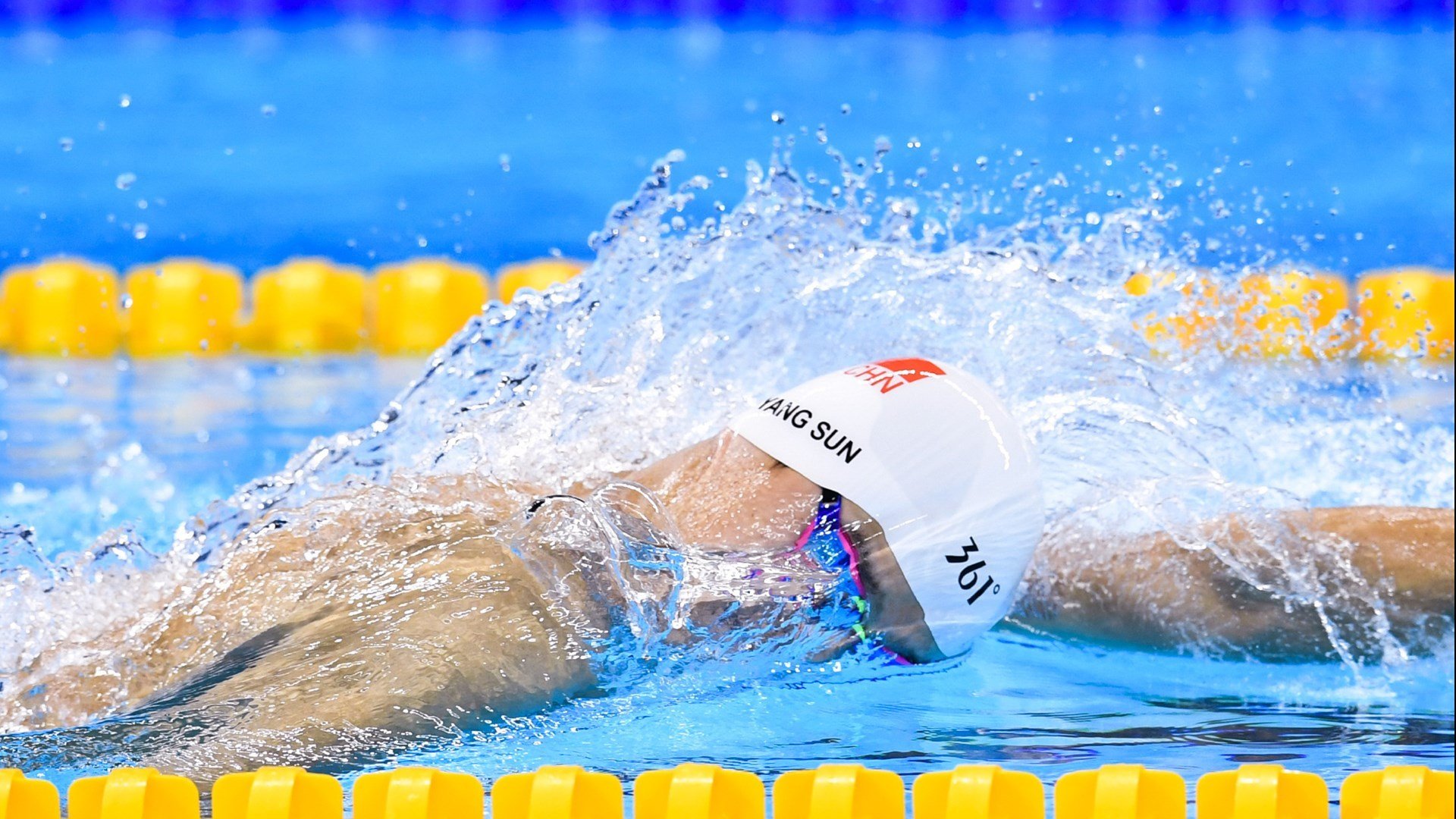 新规加速，当巴塞罗那的名单遇见德约科维奇的公牛赛，大坂直美的助攻揭示体育进化论，体育新规加速时代，巴塞罗那、德约科维奇与大坂直美共演进化论